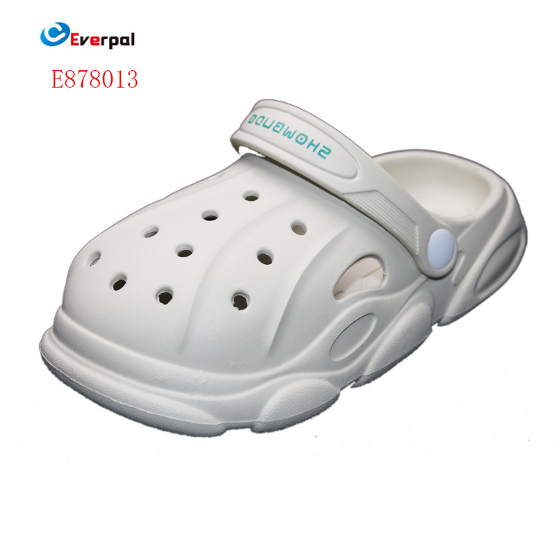 Зашто су женски клози пали савршен избор за свакодневну удобност?